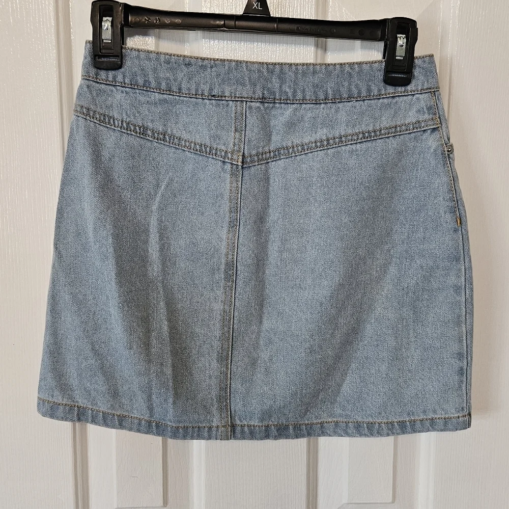 Forever21 denim Skirts size Small